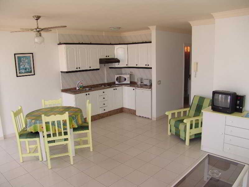 Colonial Parque Apartment Puerto de Santiago  Exterior photo